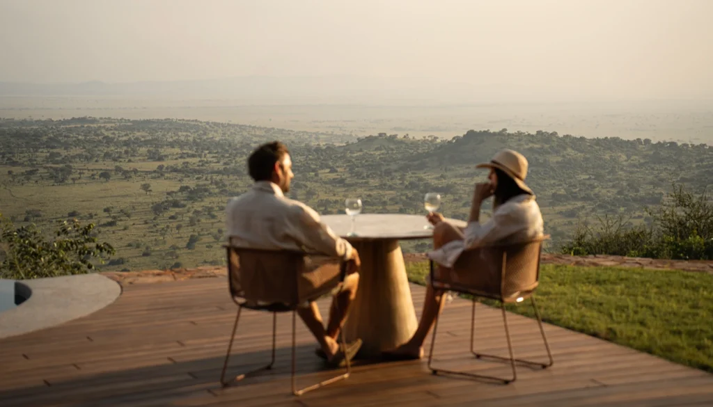 aperitivo romántico con vista a la sabana de Tanzania